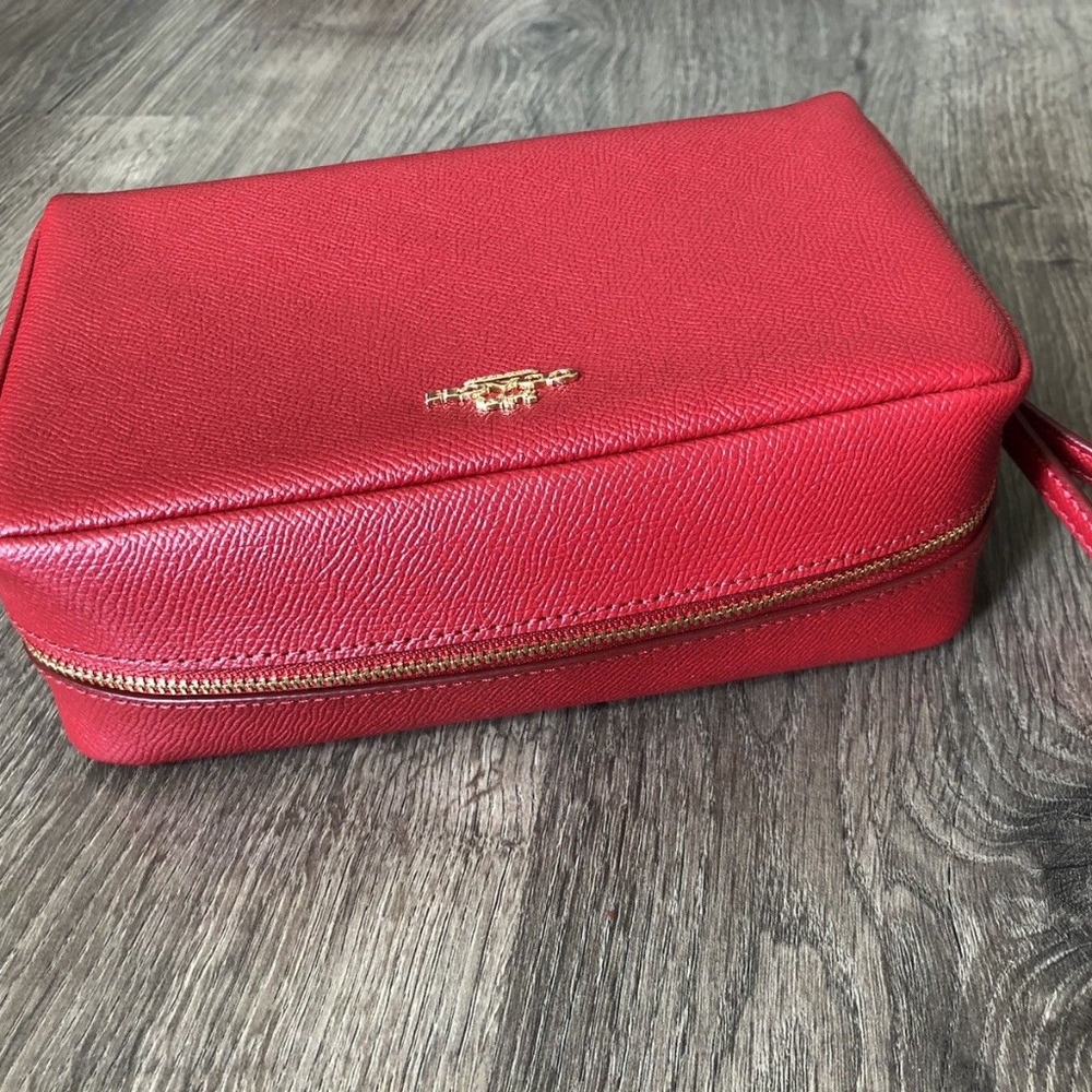 Coach Crossgrain Leather True Red Cosmetic Bag - Picture 5 of 8